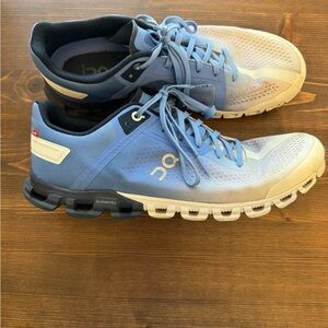 On Running Cloudflow marina Women's Shoes - Blue and White